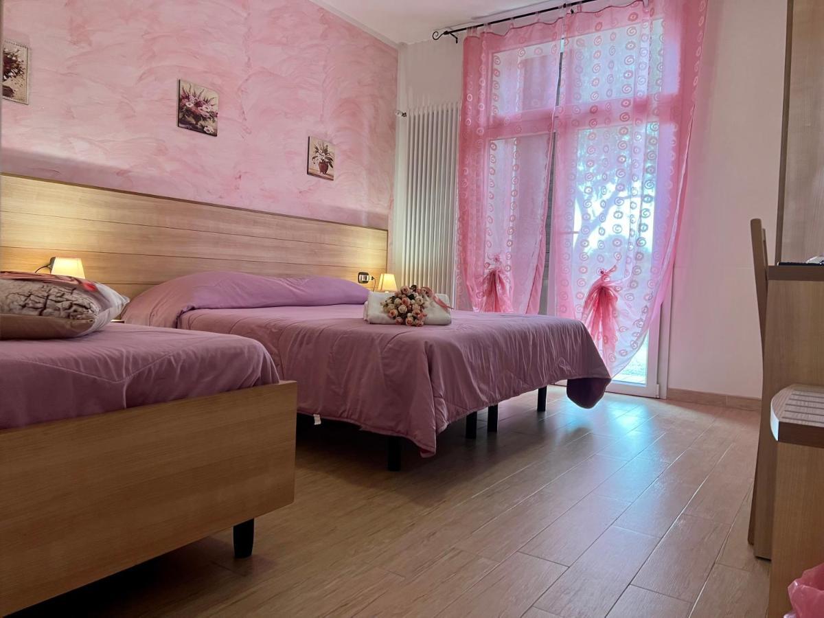 Agriturismo Le Essenze - Terrazza Sulla Romagna Cesena Eksteriør bilde