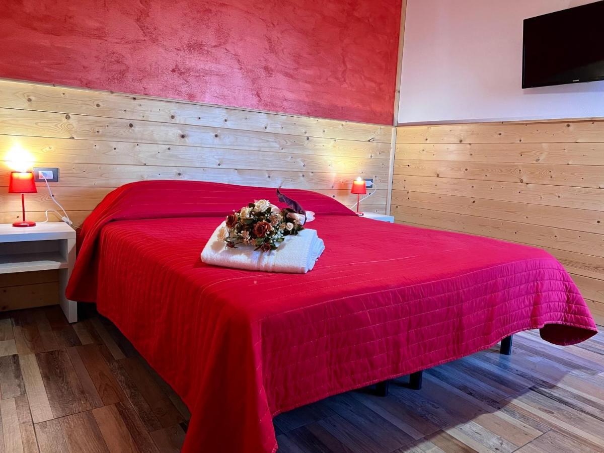 Agriturismo Le Essenze - Terrazza Sulla Romagna Cesena Eksteriør bilde