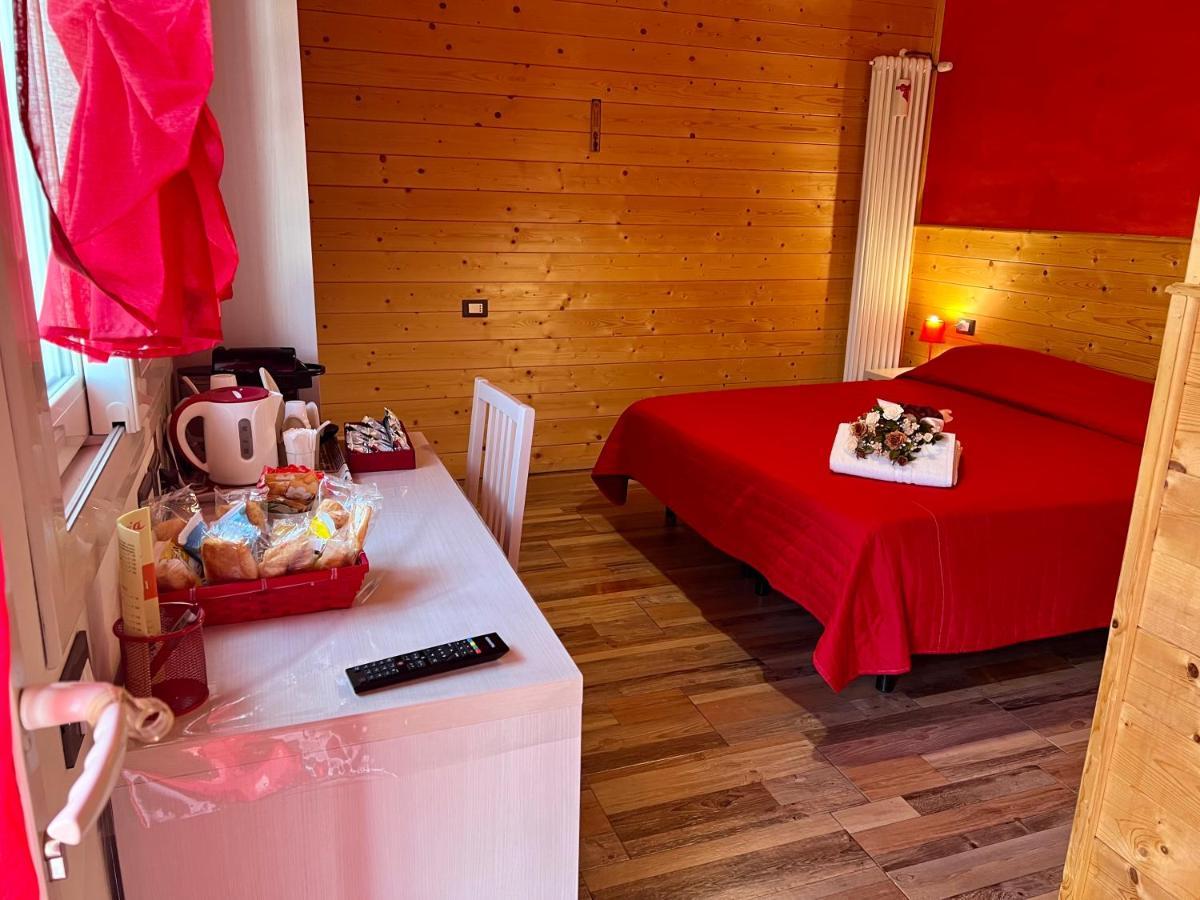 Agriturismo Le Essenze - Terrazza Sulla Romagna Cesena Eksteriør bilde